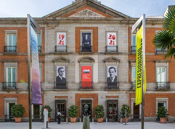 Museo Nacional Thyssen-Bornemisza Madrid a 300 metros del restaurante mesón el Lacón